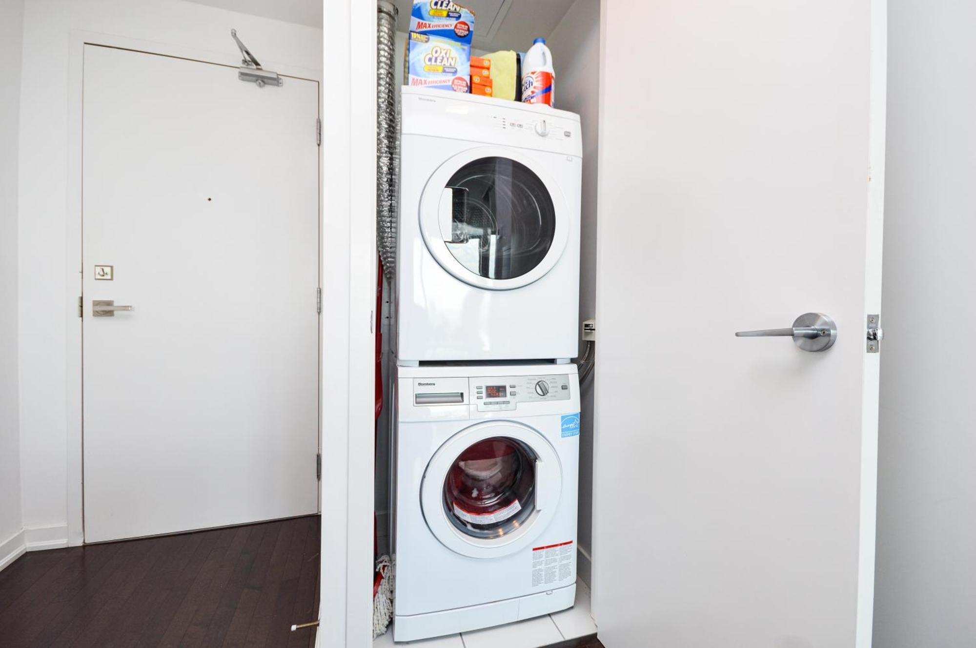 Downtown Toronto Condo Near Cn Tower, Scotiabank Arena, Rogers Centre, Union Station エクステリア 写真