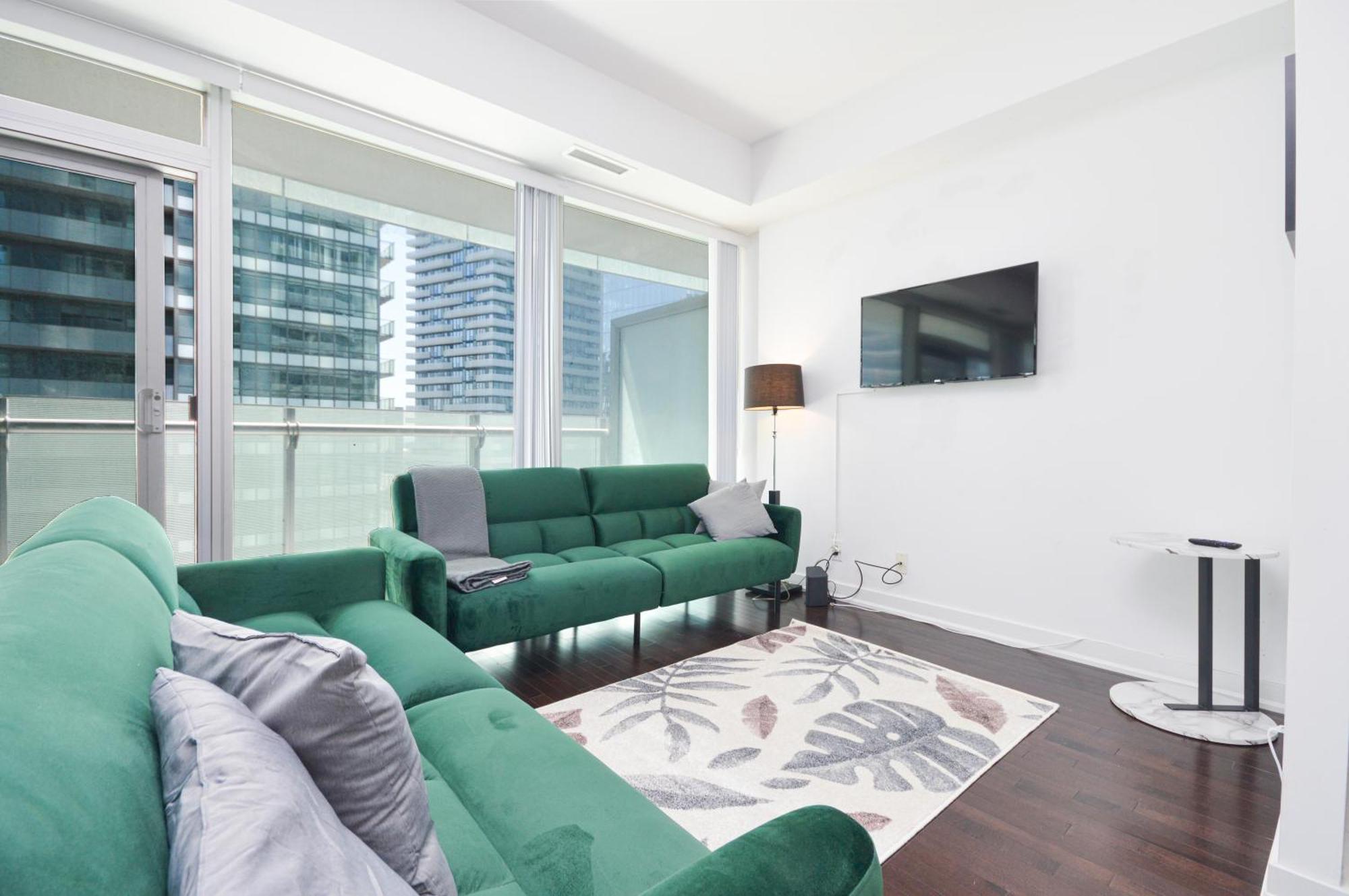 Downtown Toronto Condo Near Cn Tower, Scotiabank Arena, Rogers Centre, Union Station エクステリア 写真