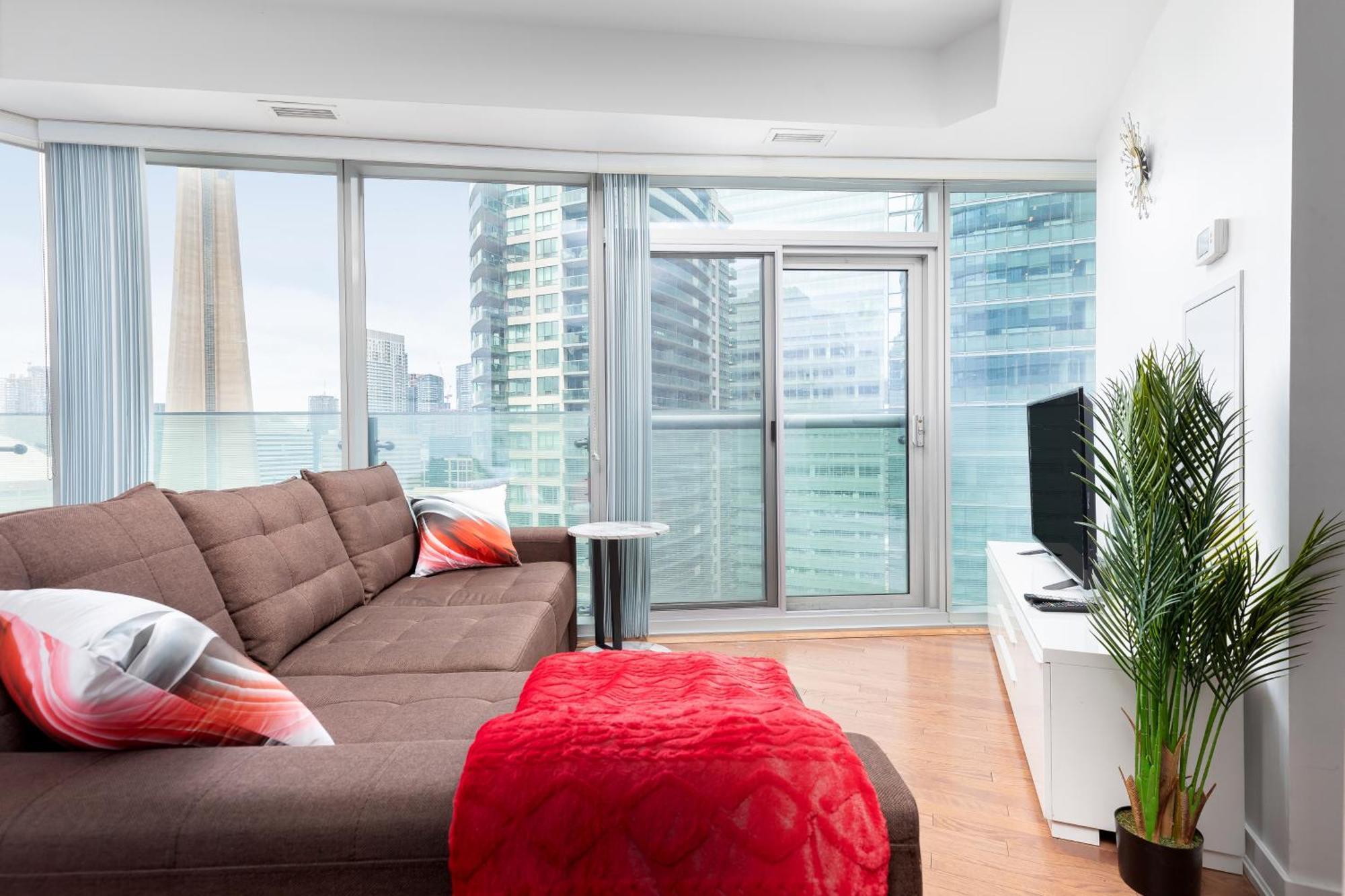 Downtown Toronto Condo Near Cn Tower, Scotiabank Arena, Rogers Centre, Union Station エクステリア 写真